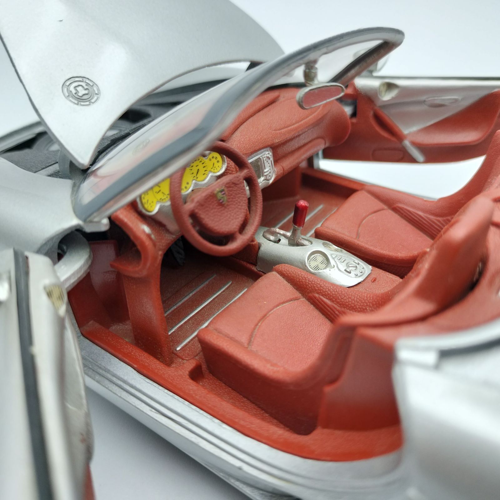 Maisto】Porsche Boxster ポルシェ ボクスター シルバー 1/18 ダイ