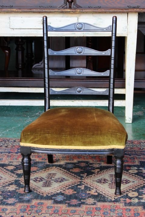 ビクトリアンチェア ナーシングチェア