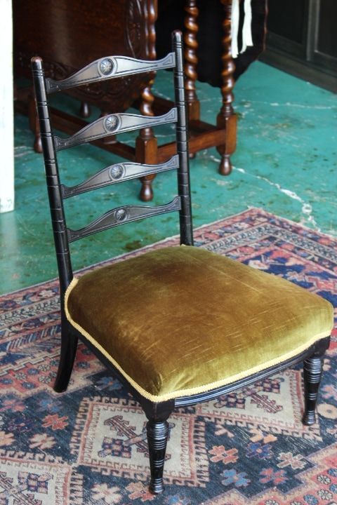 ビクトリアンチェア ナーシングチェア