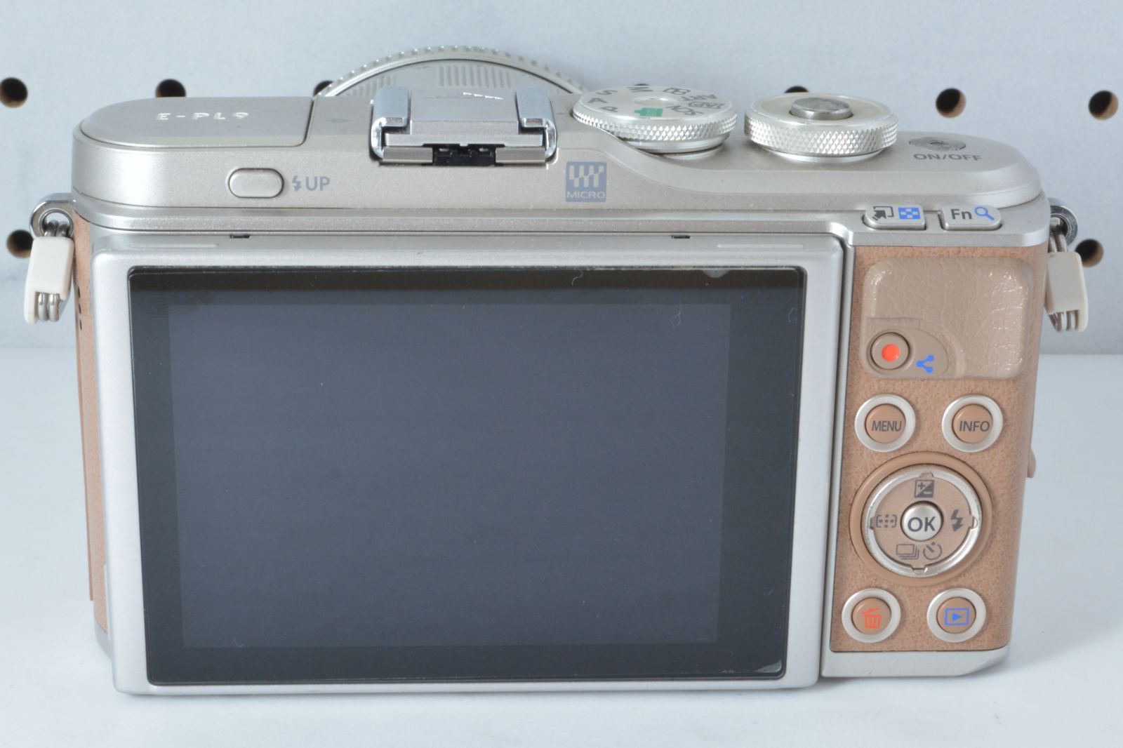 シャッター数少✨OLYMPUS PEN E-PL9レンズキット✨初心者さんにも