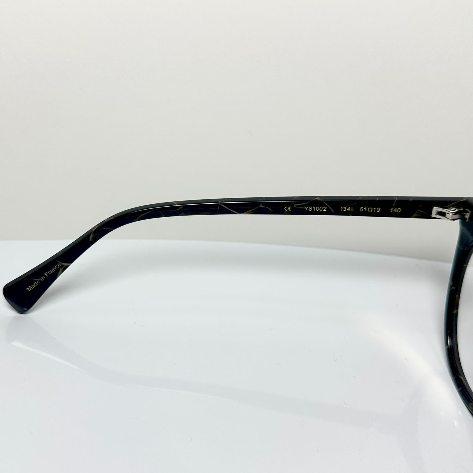 純正ケース付き