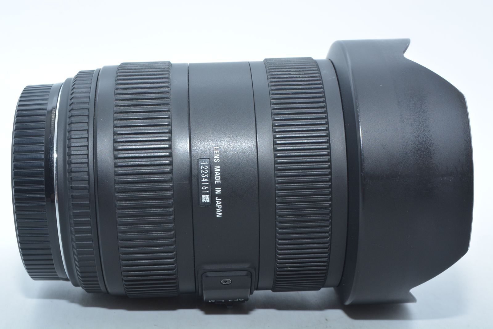 広角ズームレンズ