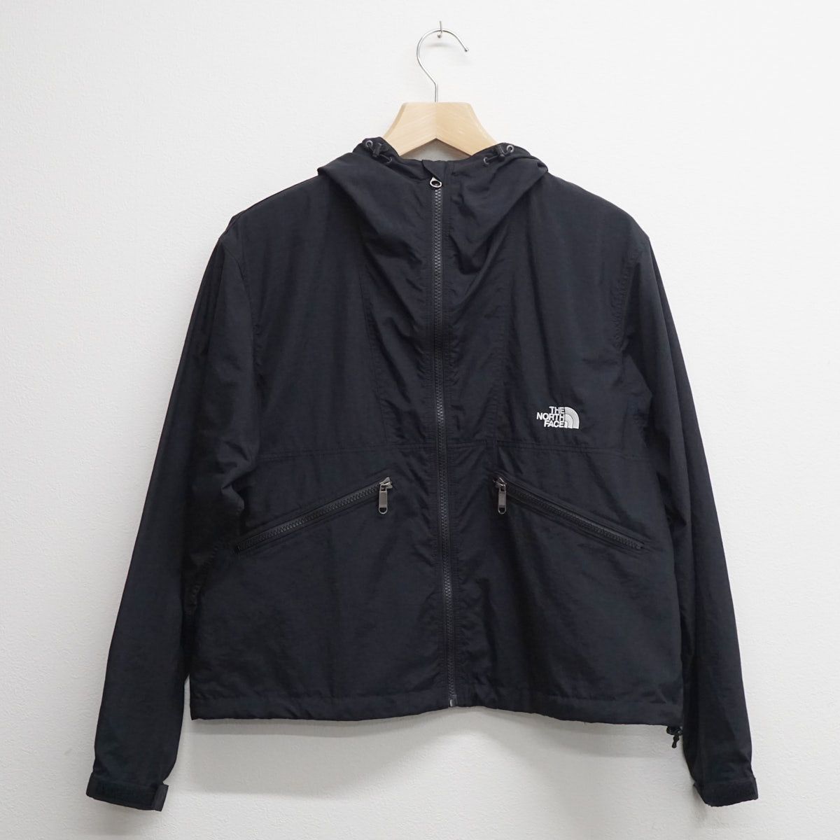 THE NORTH FACE ザノースフェイス ショートコンパクトジャケット Lサイズ NPW22430 ウインドブレーカー アウトドア ウィメンズ ブラック X8204