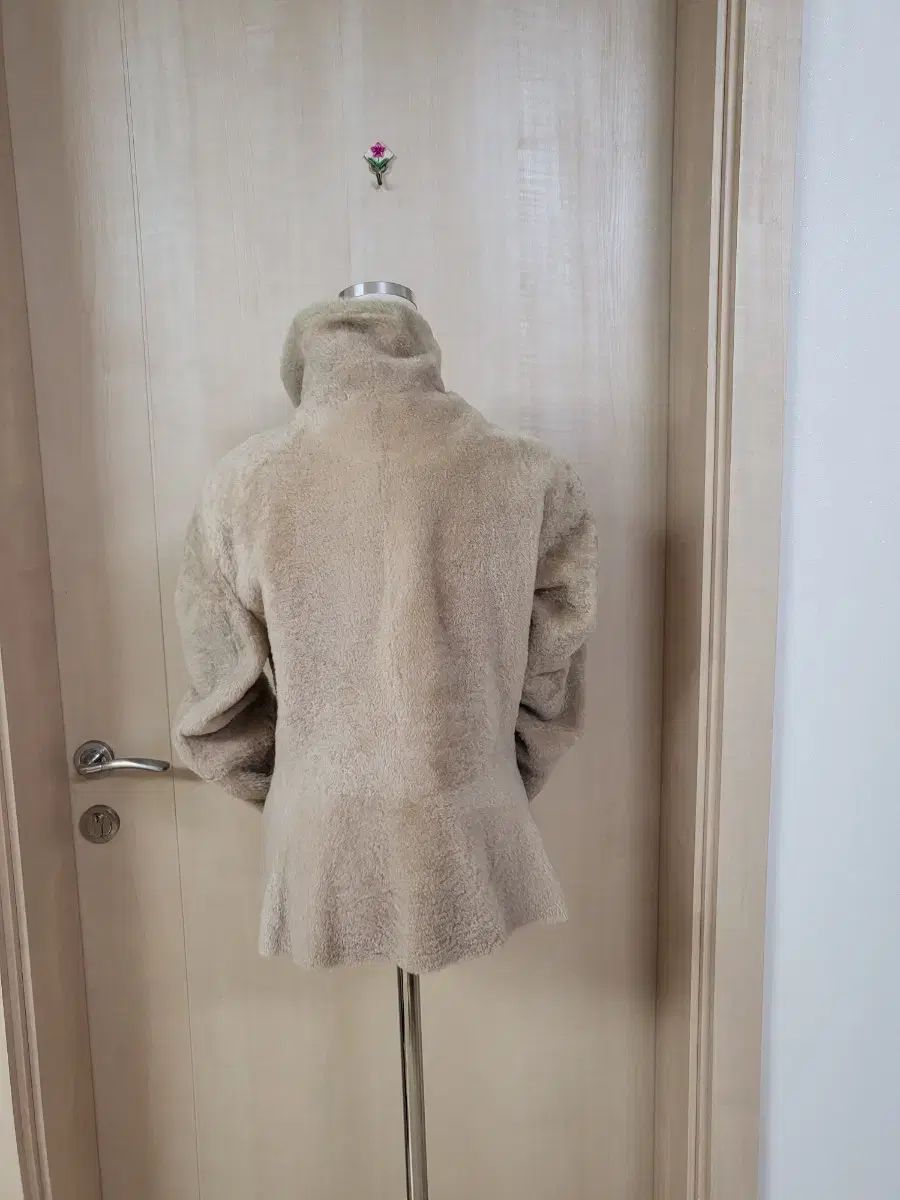 MAX MARA マックスマーラ ベージュ シープスキン ショート コート 66