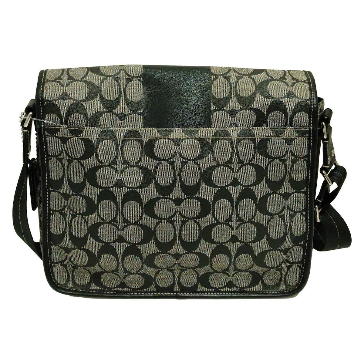 アイボリー×黒