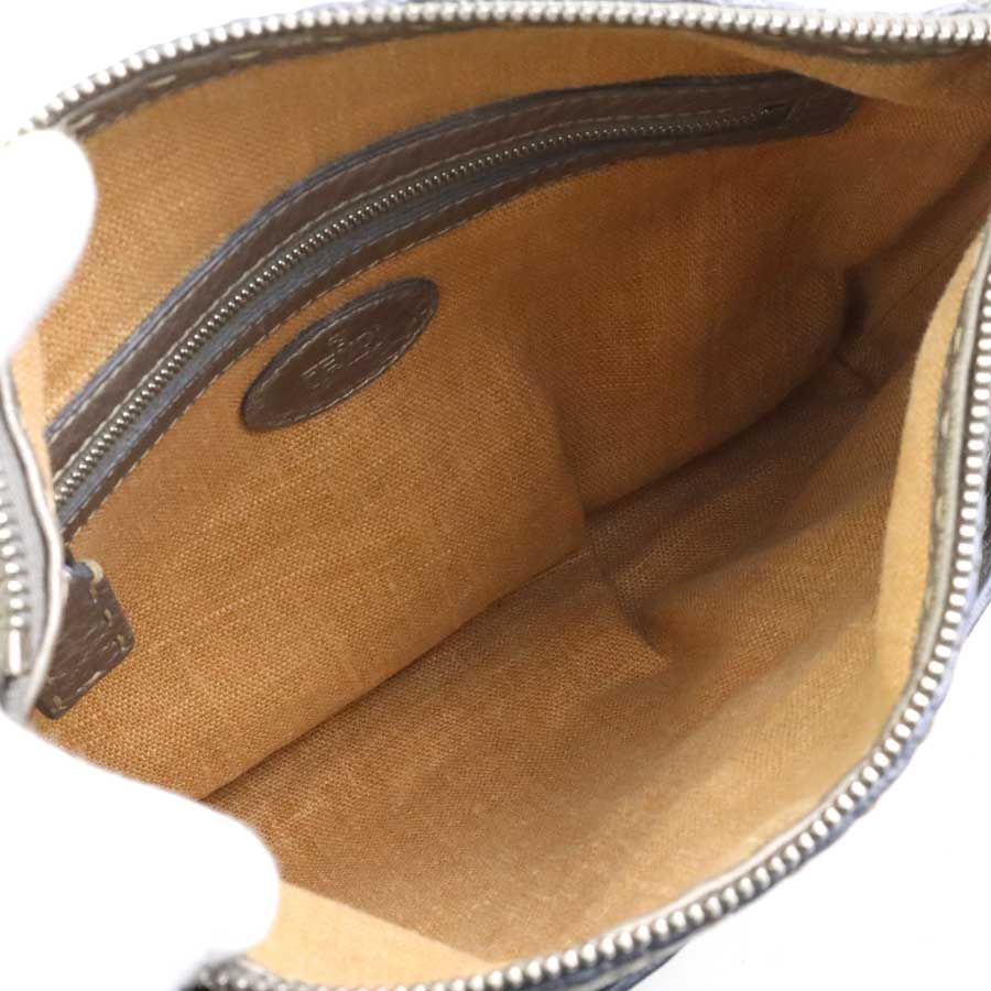 斜め掛けショルダーバッグ