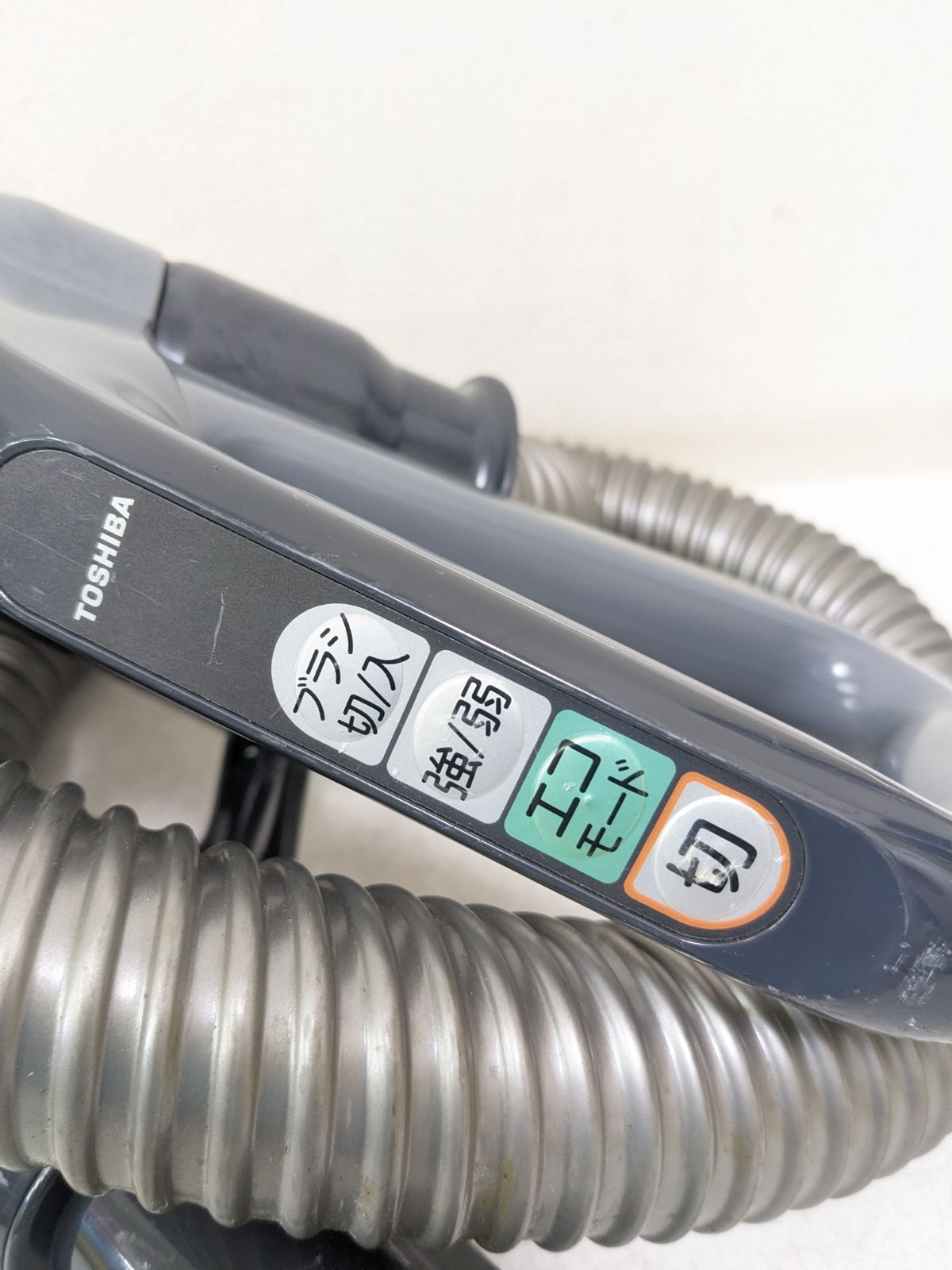 TOSHIBA 東芝 VC-C11-R サイクロン式掃除機 2013年製 ヘッド無し