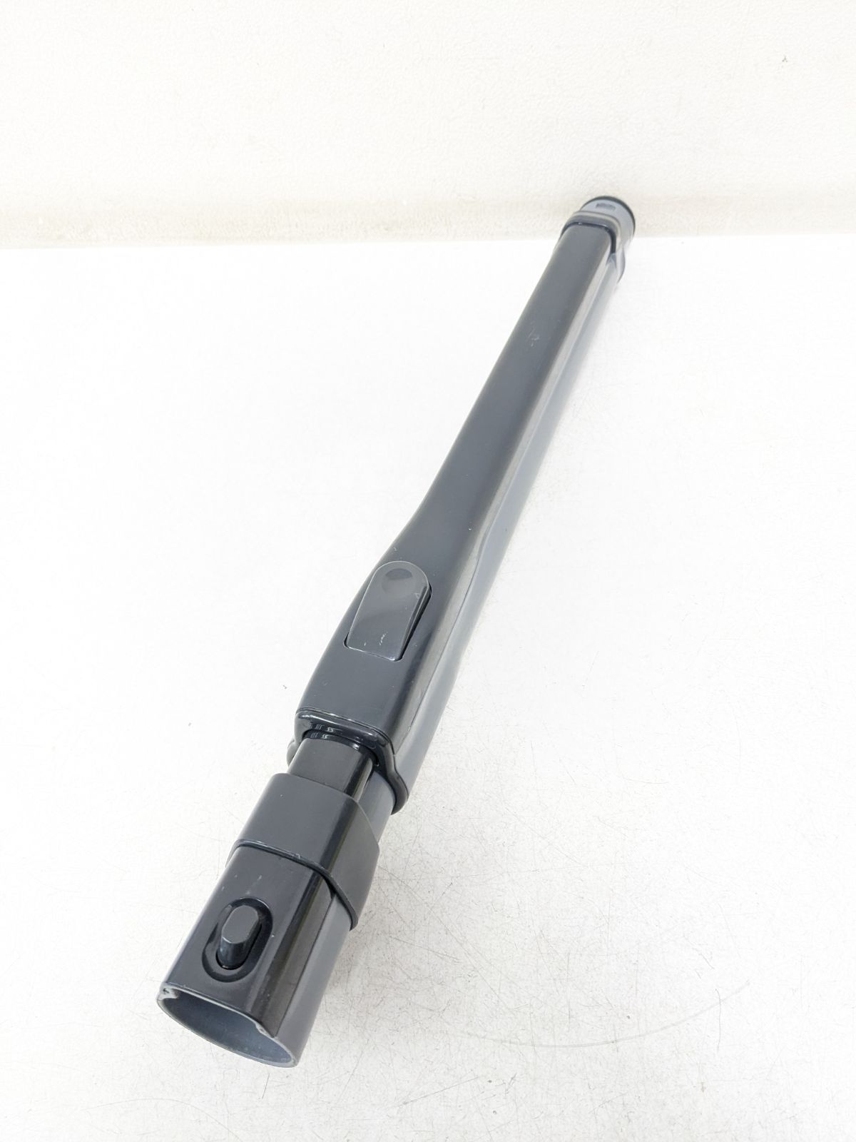 TOSHIBA 東芝 VC-C11-R サイクロン式掃除機 2013年製 ヘッド無し