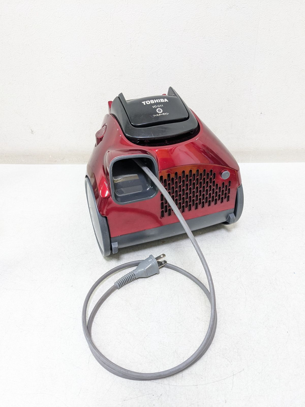 TOSHIBA 東芝 VC-C11 サイクロン式掃除機 2013年製 ヘッド無し TOSHIBA 東芝 VC-C11-R サイクロン式掃除機 2013年製 ヘッド無し