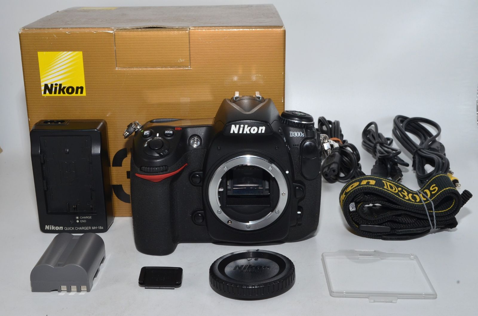 250967 上 Nikon デジタル一眼レフカメラ D300S ボディ D300S ニコン