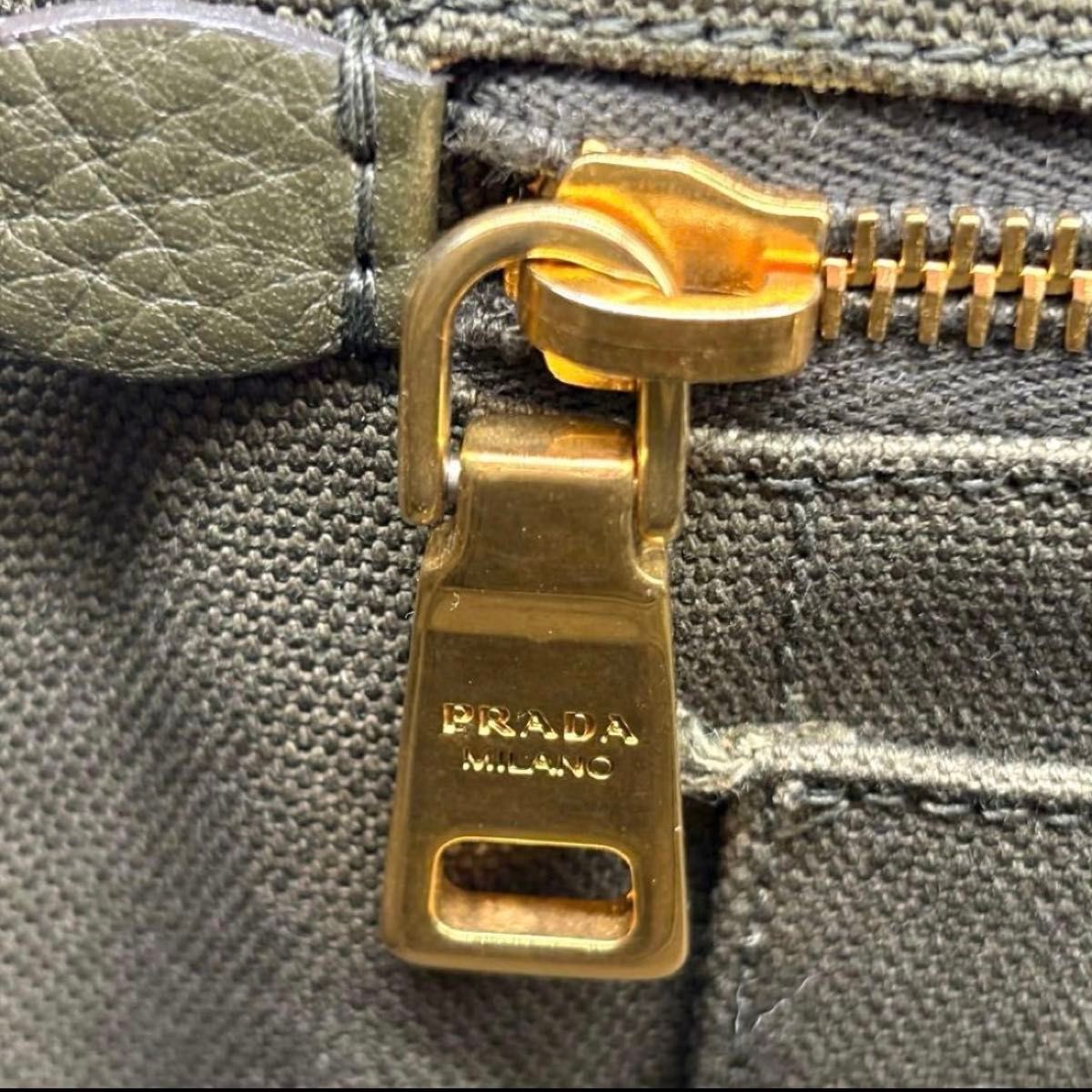 キャンバス ゴールド