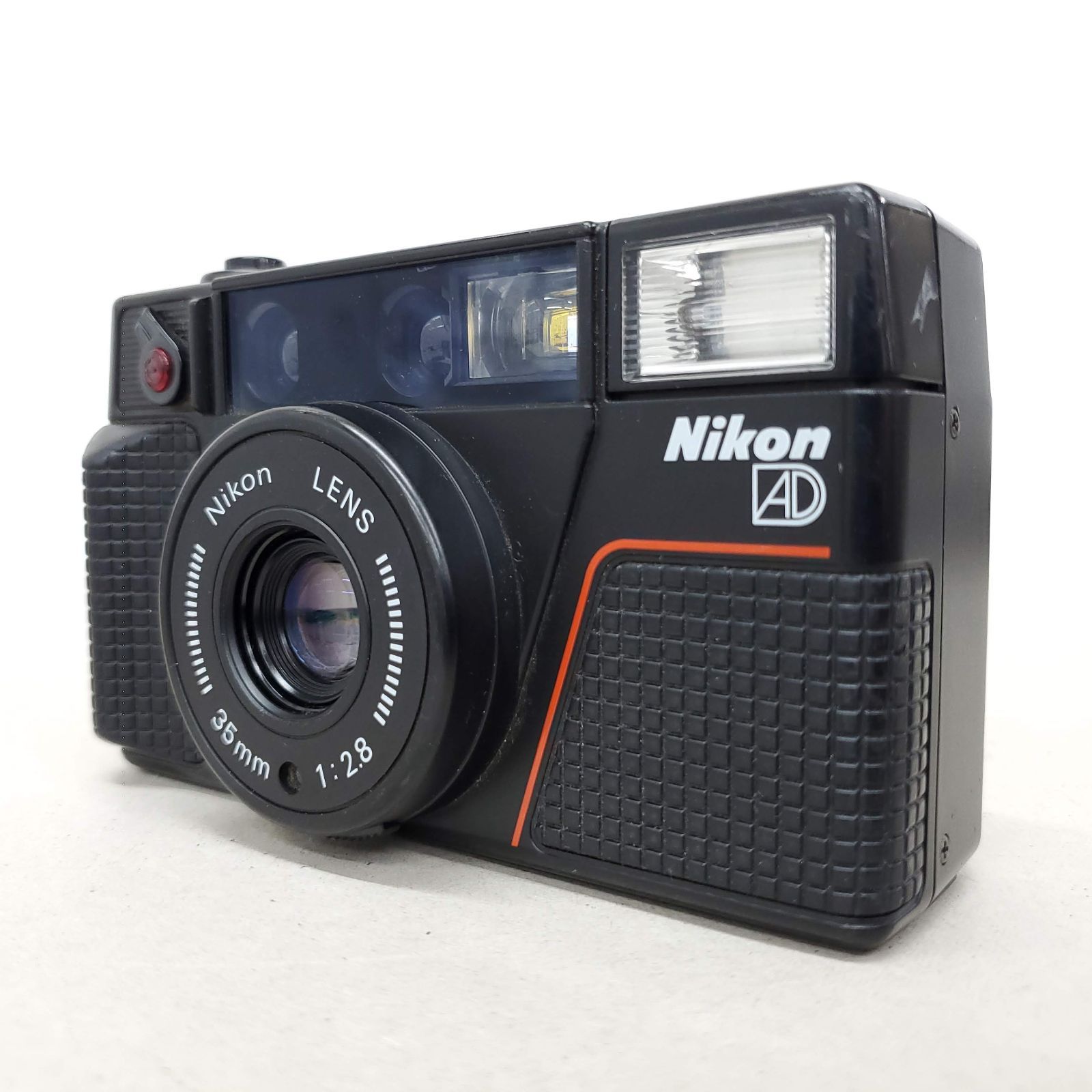 Nikon L 35 AD 2 F 1028 18 e