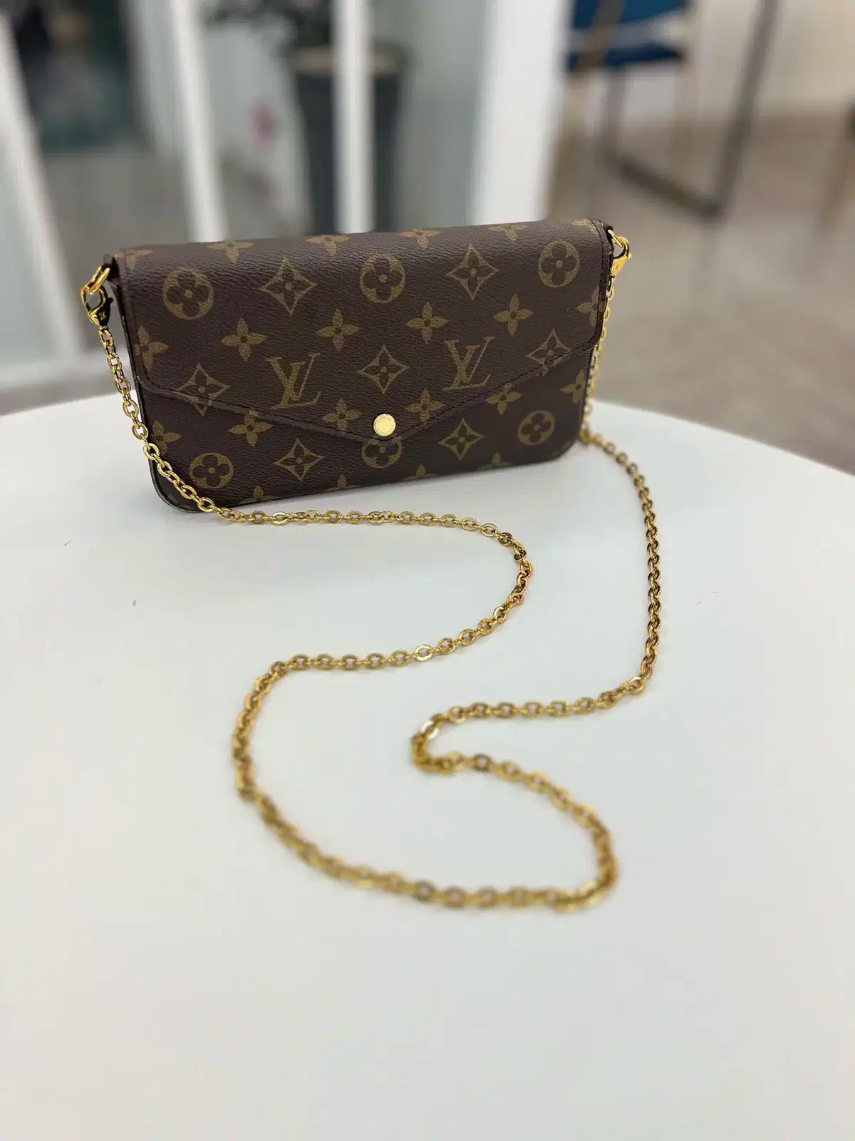 フェリシ モノグラム