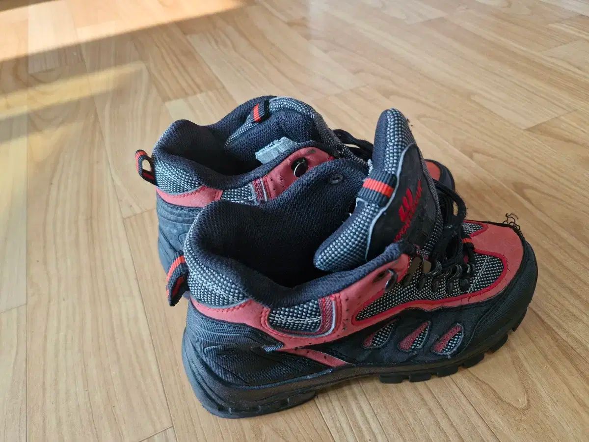 WORLDCUP スニーカー 靴 (235)