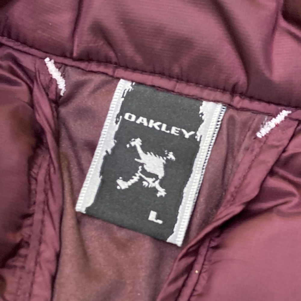 サイズ：L OAKLEY オークリー 411928JP ダウンジップベスト スカル刺繍