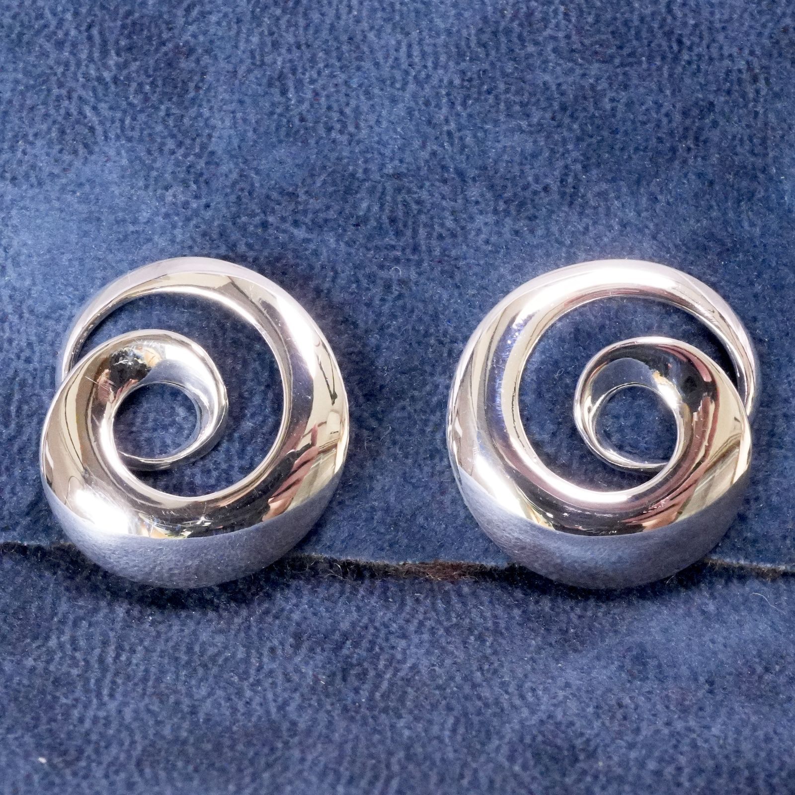 ジョージジェンセン 2004メビウス渦巻き トールン イヤリング25-2025S