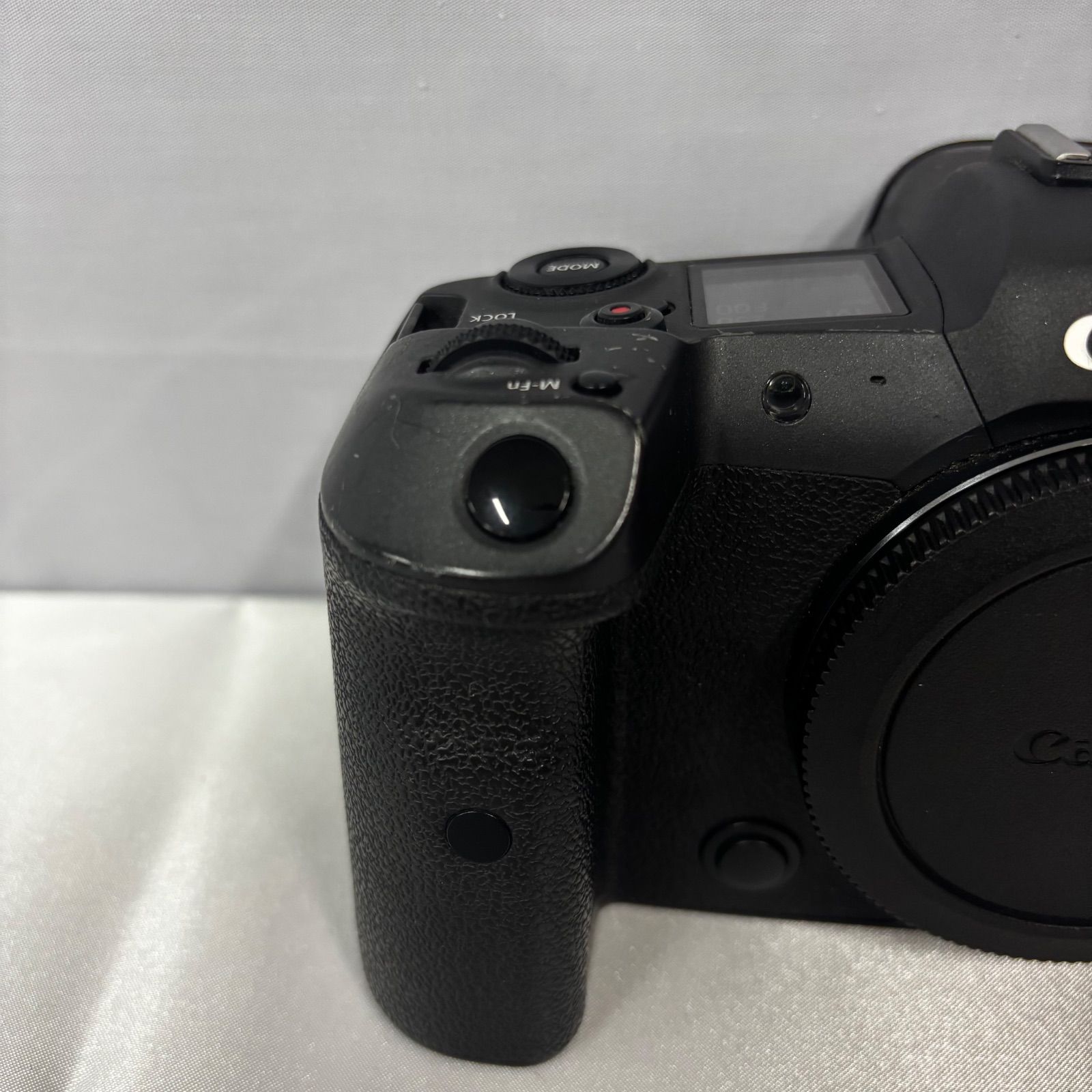 【新作到着!!】 Canon デジタル一眼 EOS R5 ボディ ブラック 通電 済 【ITEM半額以下！】