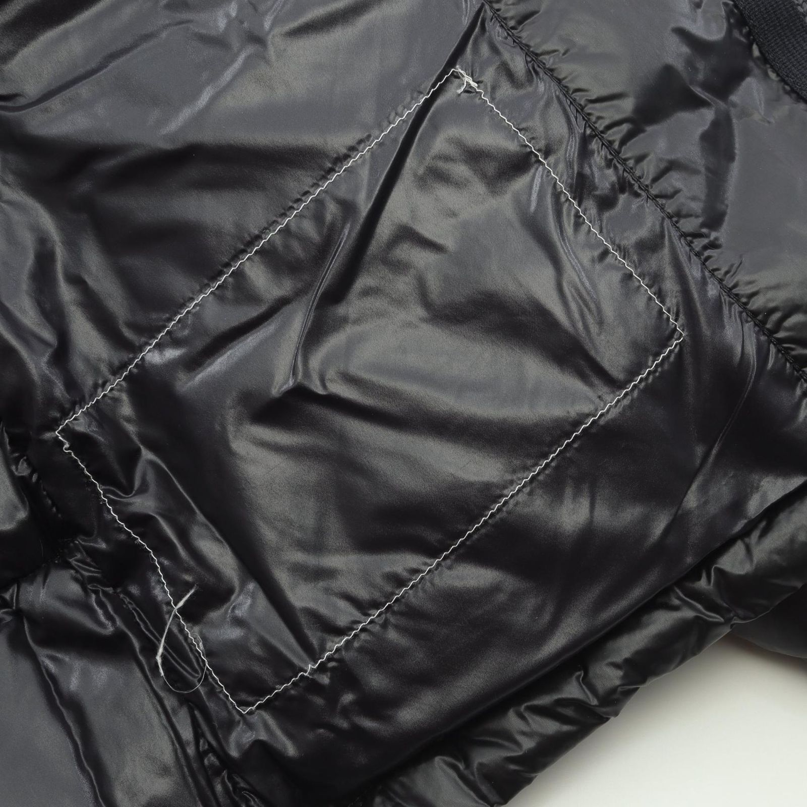 モンクレール MONCLER ダウンジャケット HUBERT 4193215 ブラック ナイロン HUBERT ダウンジャケット ブラック 41932 メンズ Used B KANDAIZUMI_COM