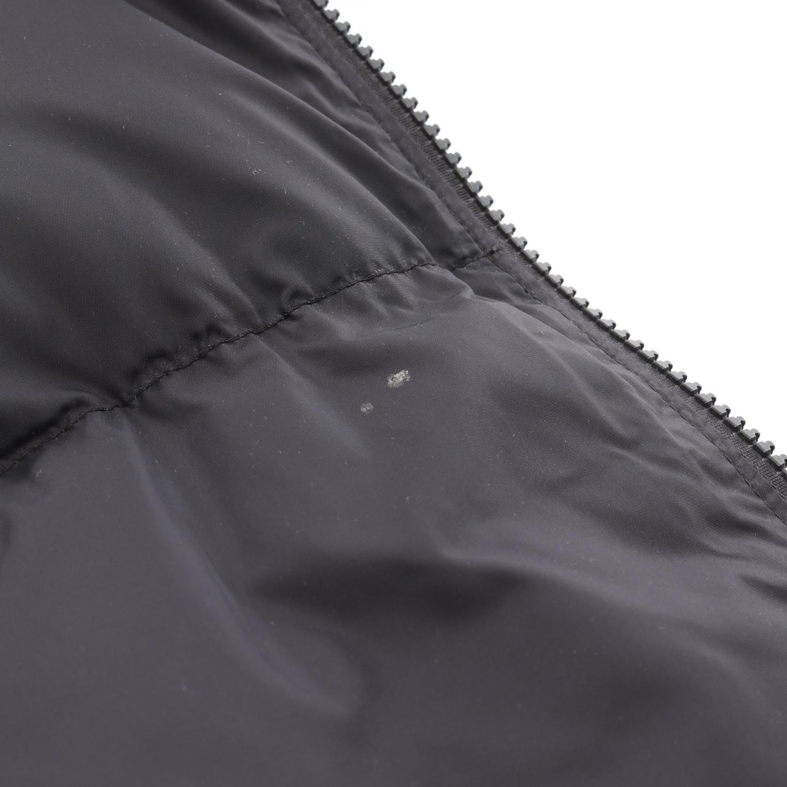 ナイロン ダウン