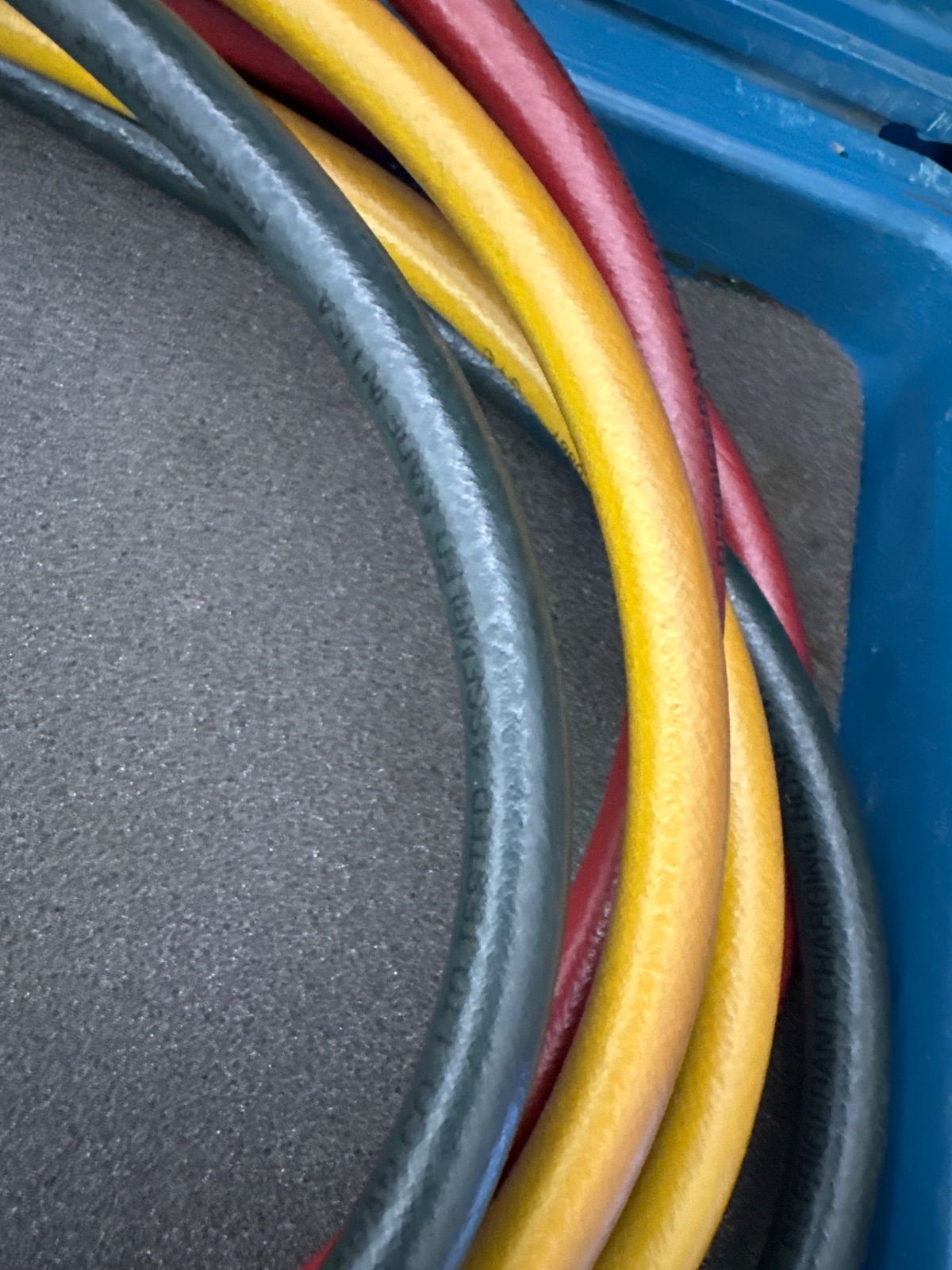 ゲージマニホールド