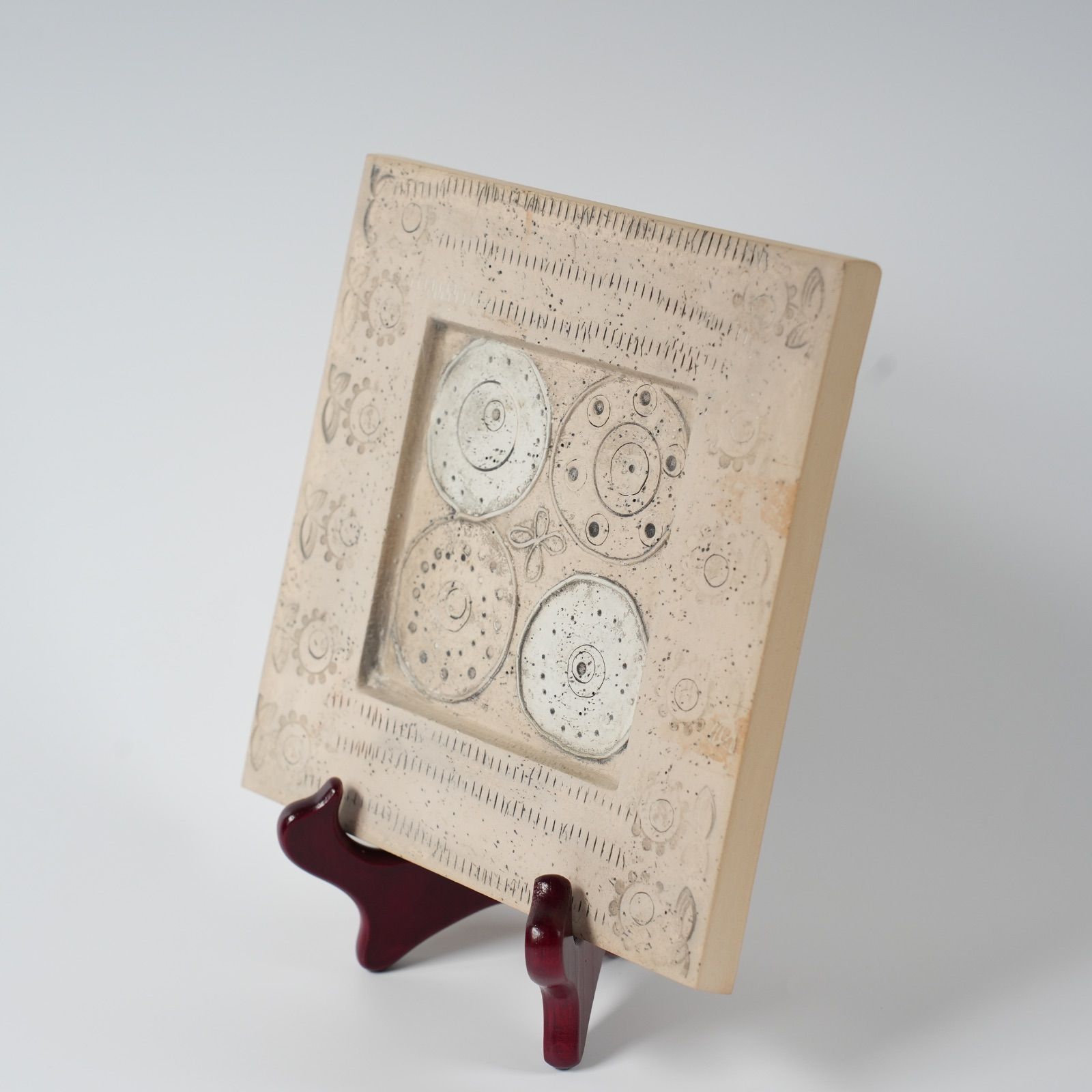 Rut Bryk ルート ブリュック 陶板 希少 ルート・ブリュック（Rut Bryk）中サイズ陶板 - メルカリ