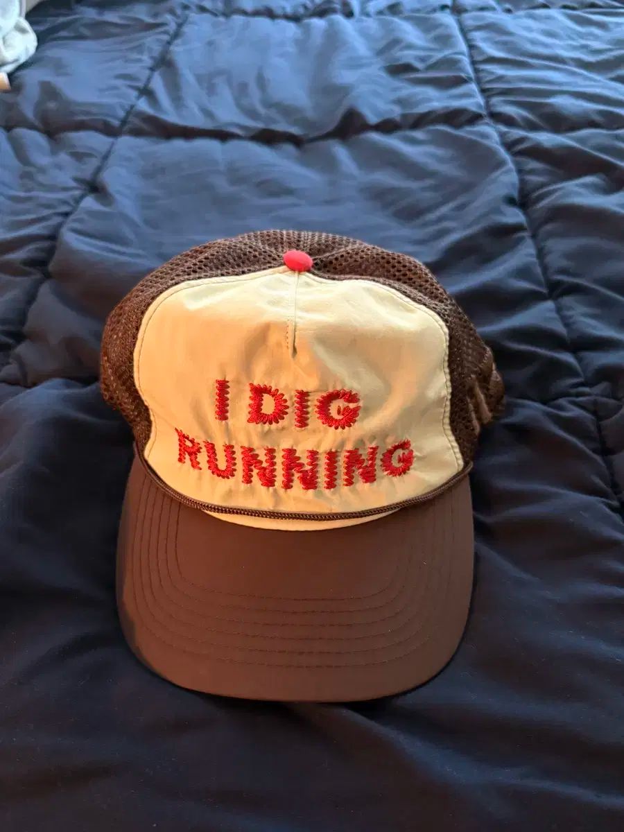 OS R アレックス ジョノ アイ ランニング トラッカー ハット OG ブラウン