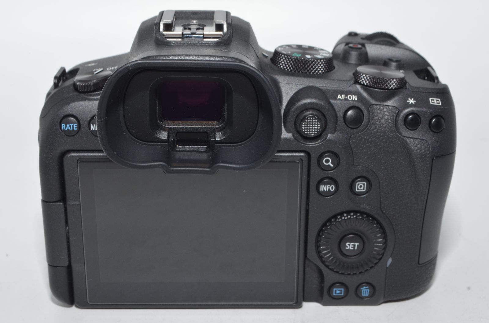 250991 Canon ミラーレス一眼カメラ ボディのみ EOS R 6 ボディー