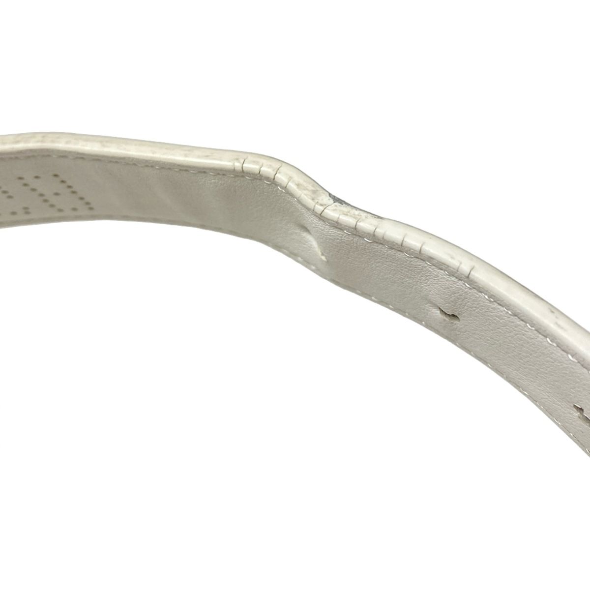 パンチング 刺繍