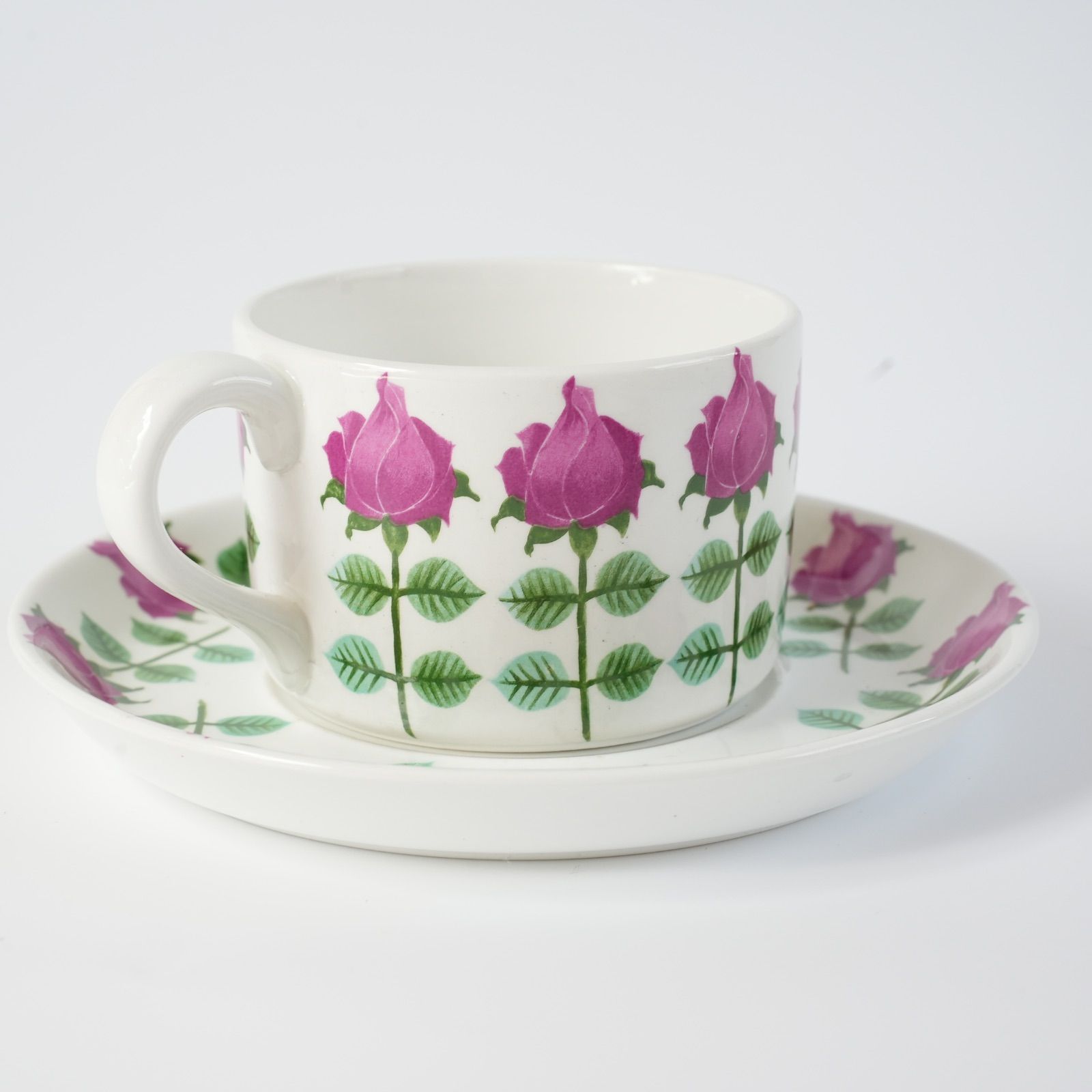 ティーカップ＆ソーサー