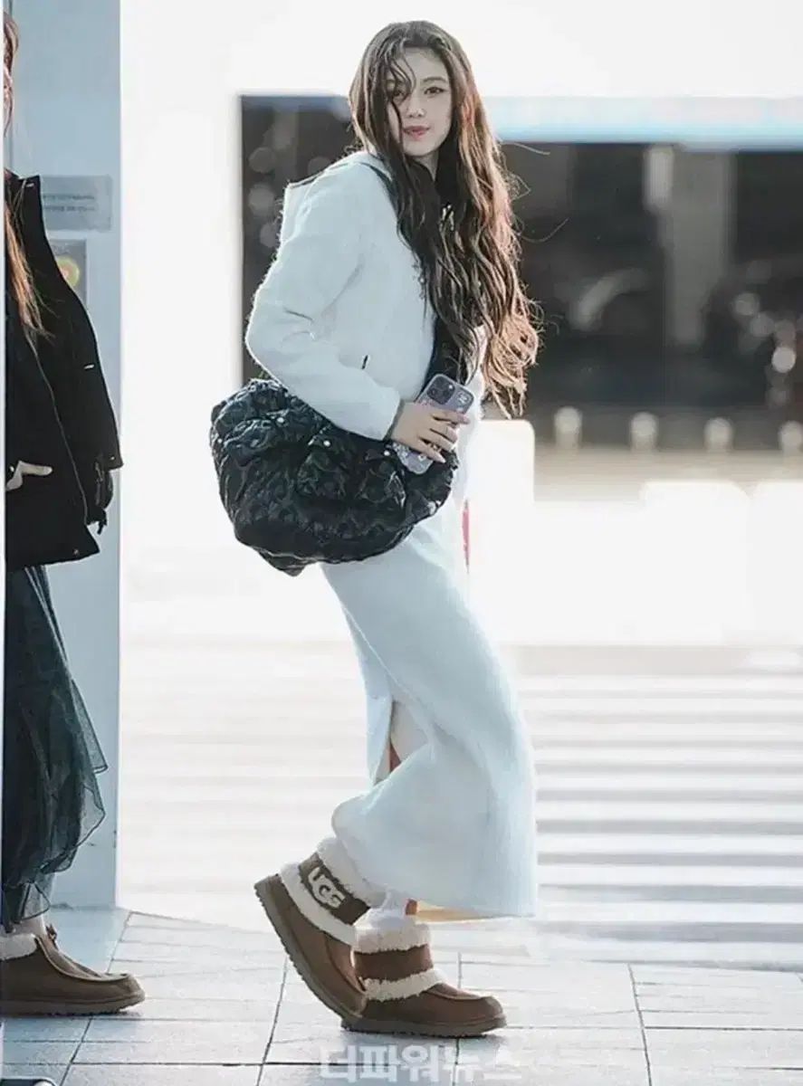 アグ ウルトラ ミニ フラップ チェスナット キッズ us5