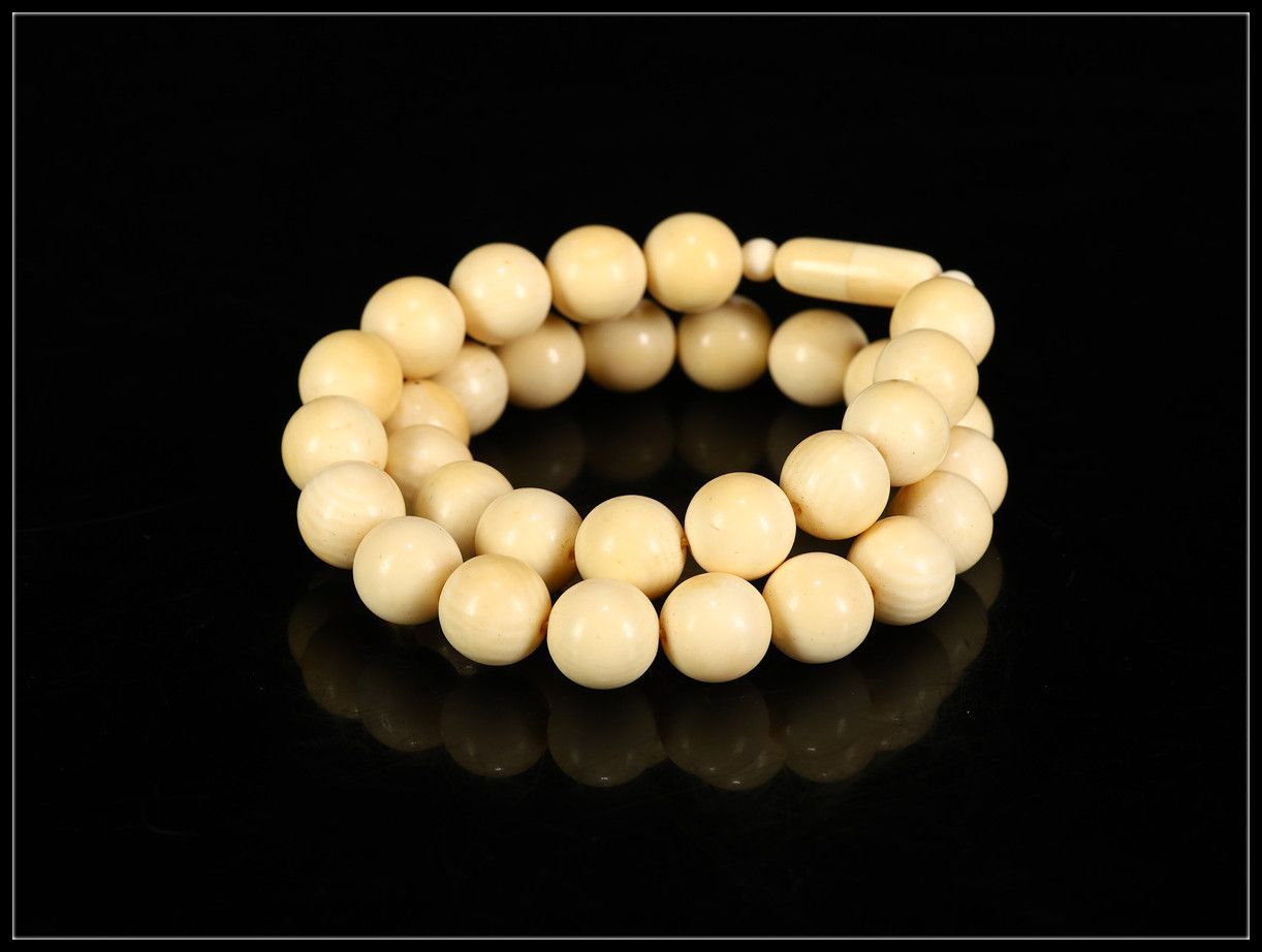 時代 東洋彫刻 大粒 ネックレス 玉径12㎜ 重50g 1309