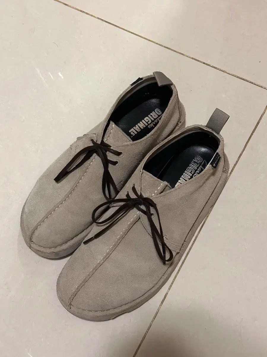 クラークス デザート トラック ゴアテックス 280