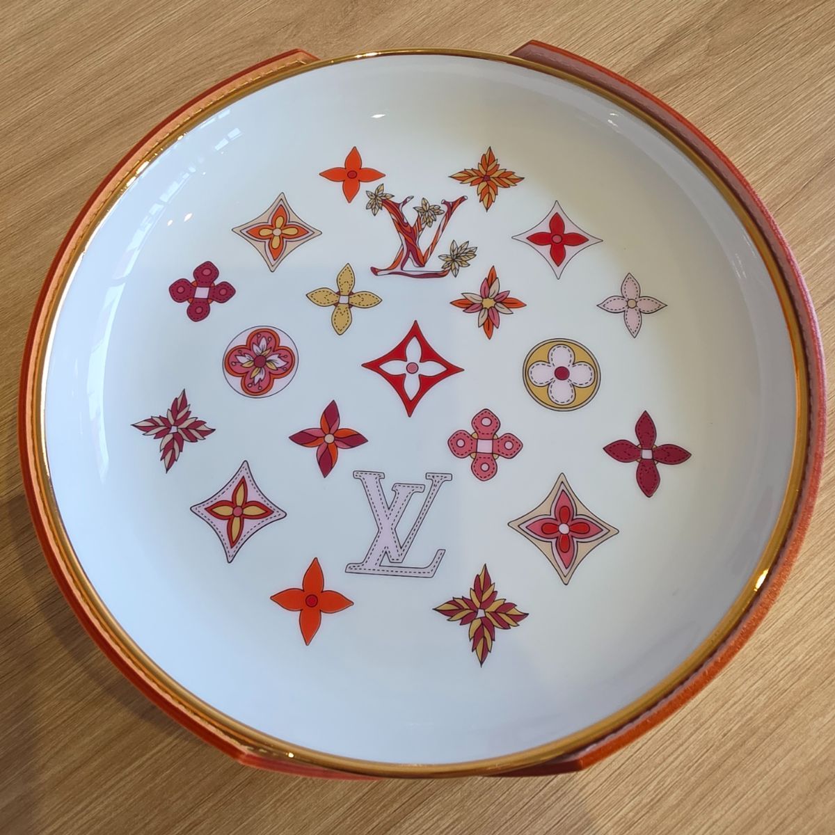 LOUIS VUITTON ルイヴィトン セット4 アシェット プレート モノグラム フラワー 4枚セット 食器 GI0461 レディース 陶器