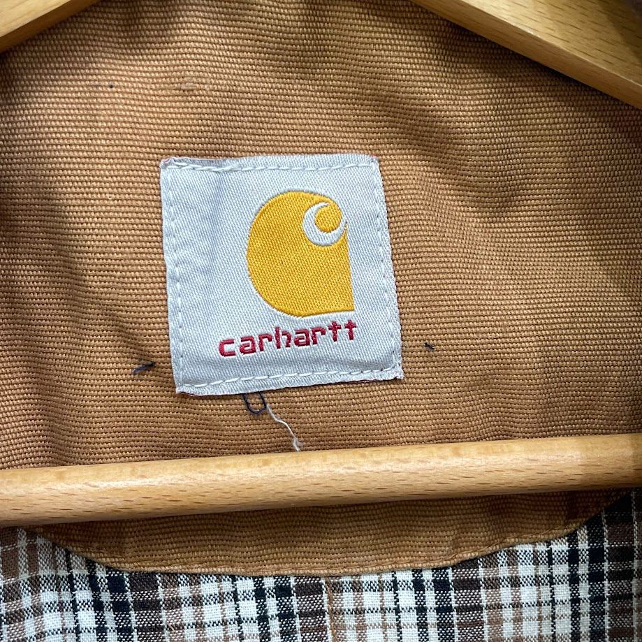 ベージュ ブラック