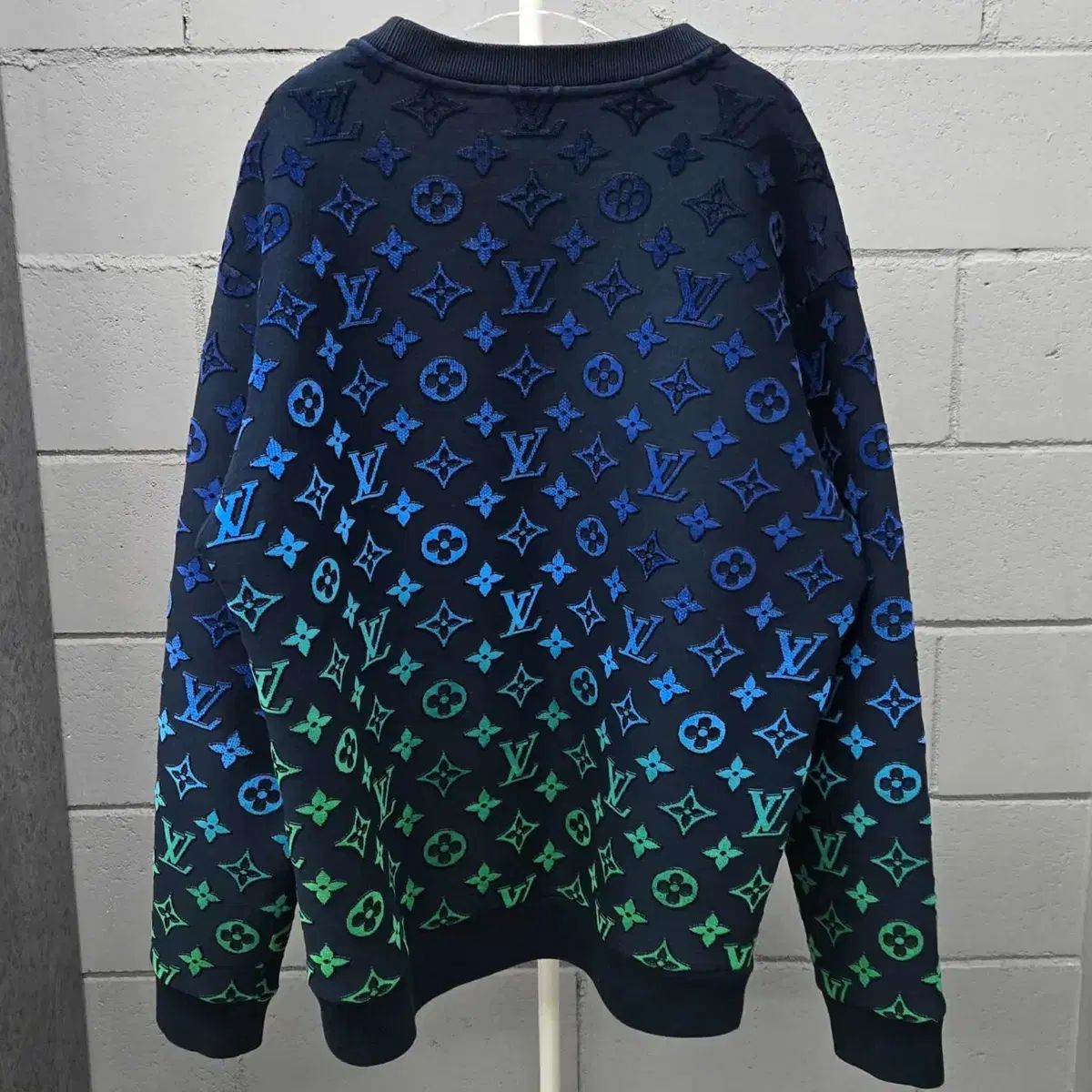 2 XLサイズ ルイヴィトン フィクペ モノグラム スウェット