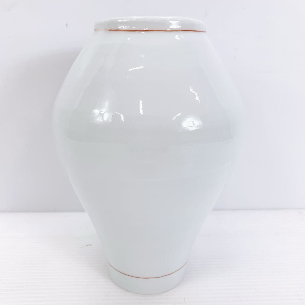 長谷川 塑人 作 個展 作品 九谷白磁 九谷焼 色絵 妖精 花瓶 花器 花入 花生 共箱 共布 骨董 アンティーク 伝統工 WWW_IBETON_RU