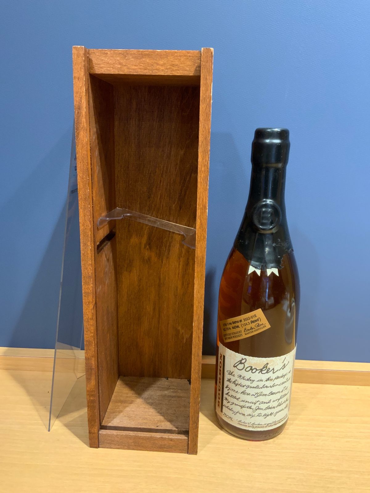 ブッカーズ2022-01E ブッカーズ バーボンウイスキー 2022年-01E 武蔵屋