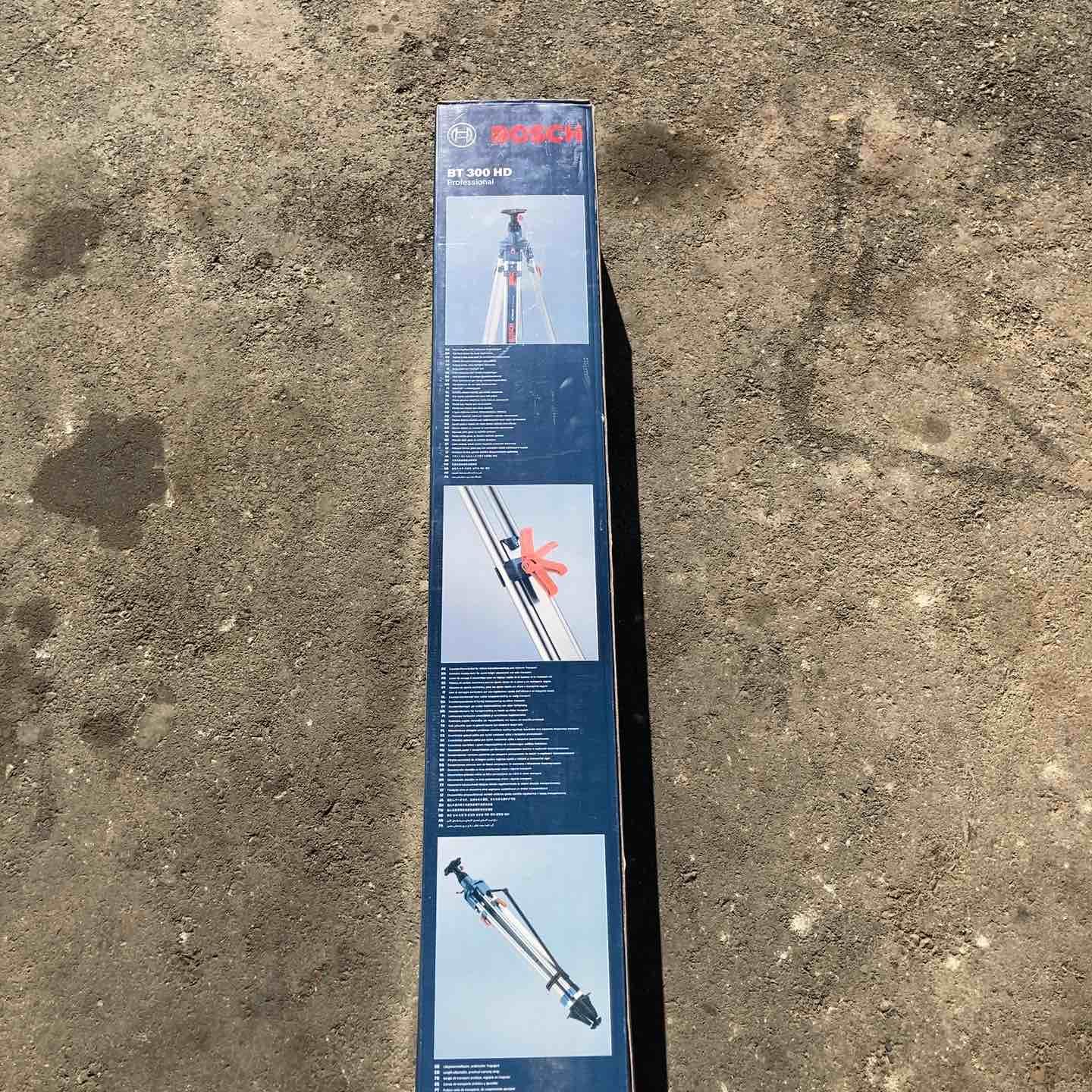 ボッシュ エレベーター式三脚 BT300HD レーザー墨出器用三脚 桶川店