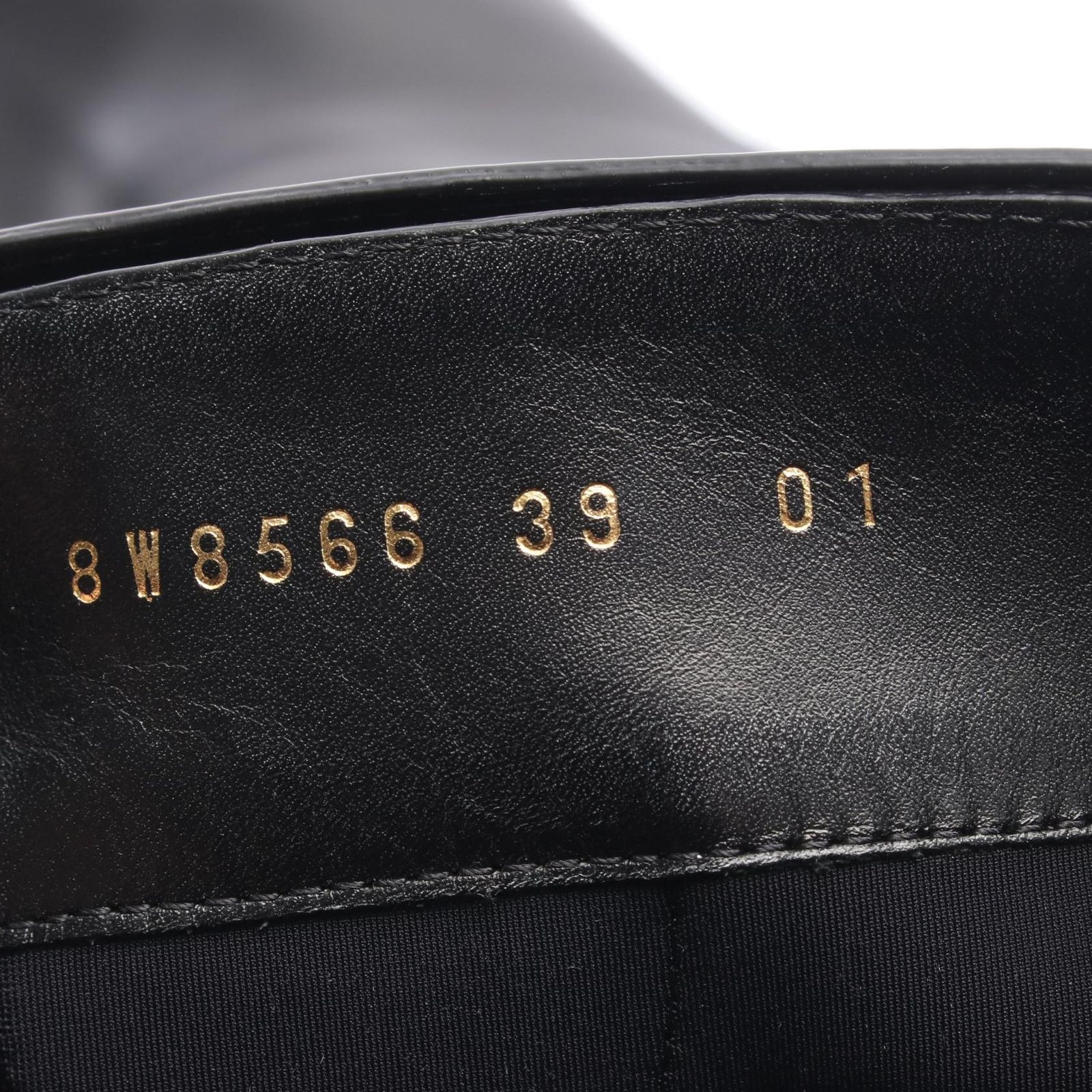 FENDI フェンディ