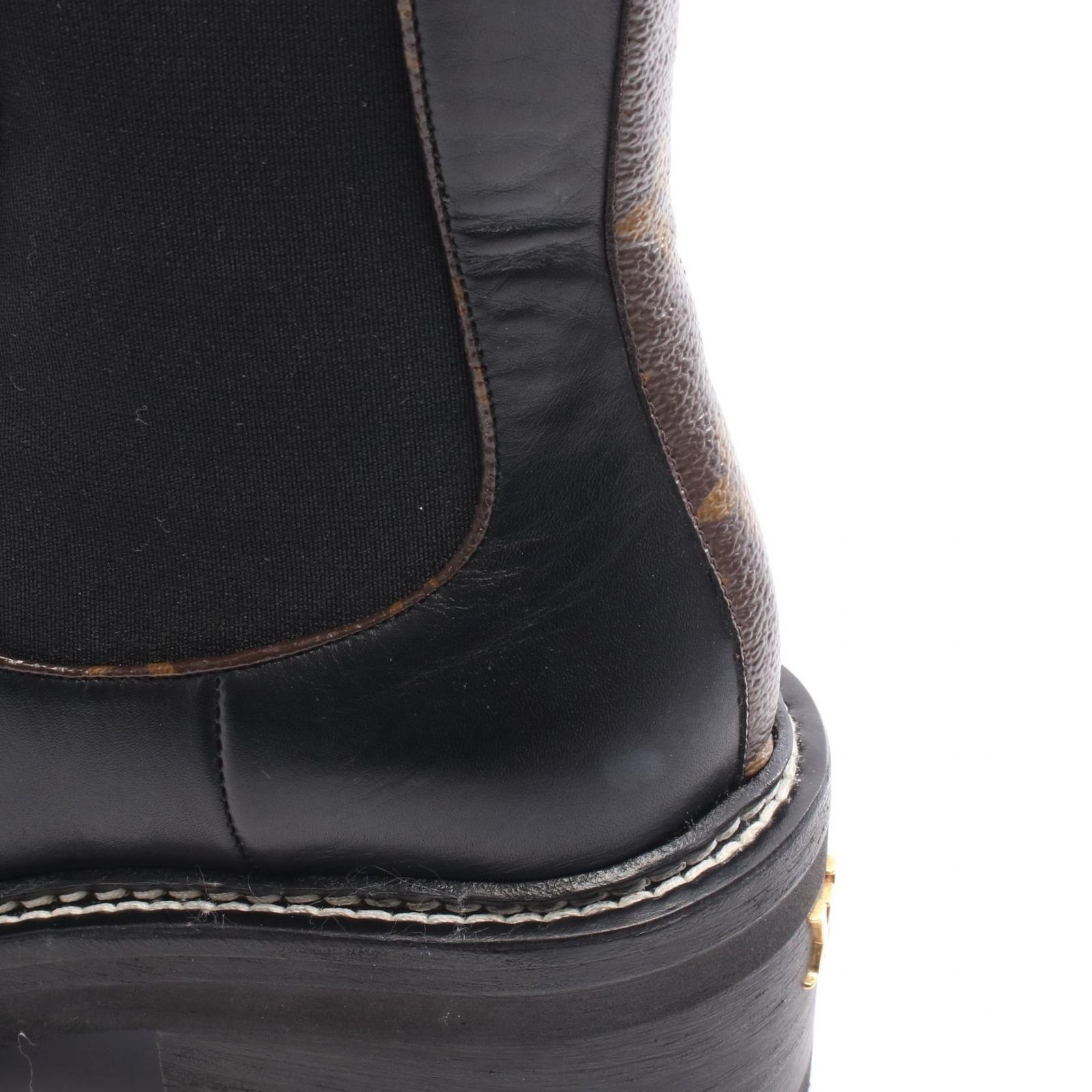 モノグラム ブーツ