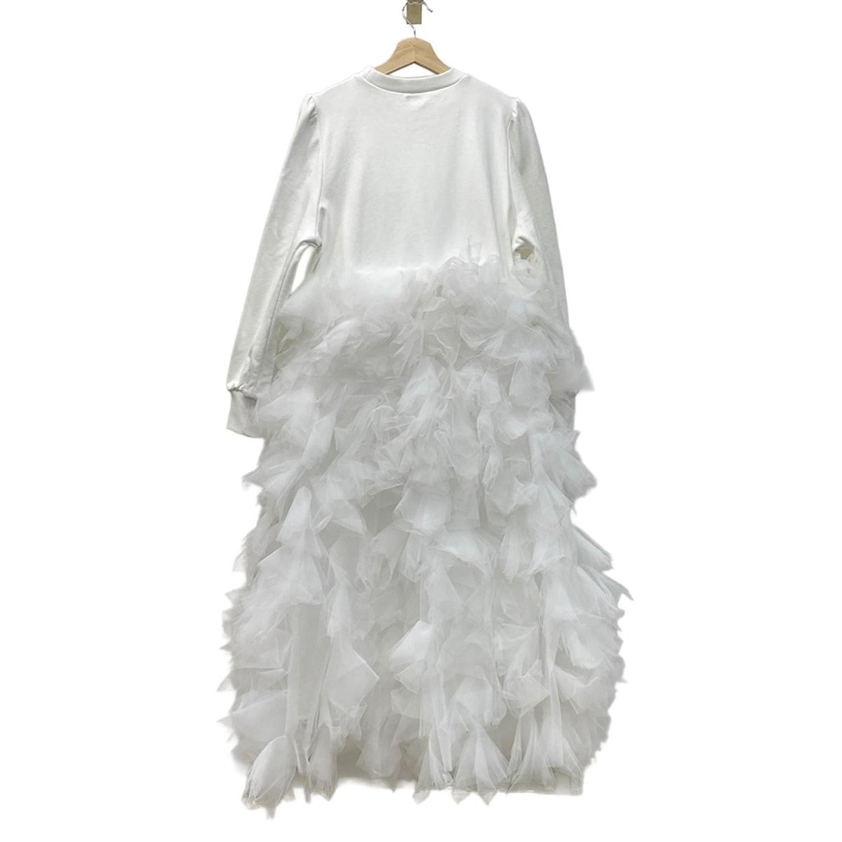 Bibiy. ビビィ ワンピース サイズF レディース - 白 クルーネック 長袖 マキシ丈 チュール トレーナー