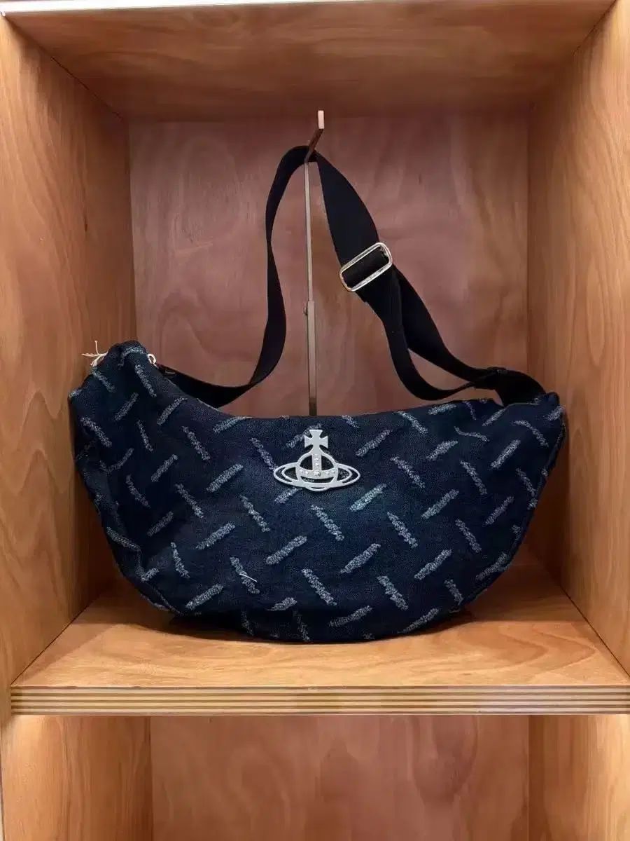 VIVIENNE WESTWOOD ヴィヴィアン ウエストウッド クロスバック デニムバッグ ショルダーバッグ オーバーサイズ