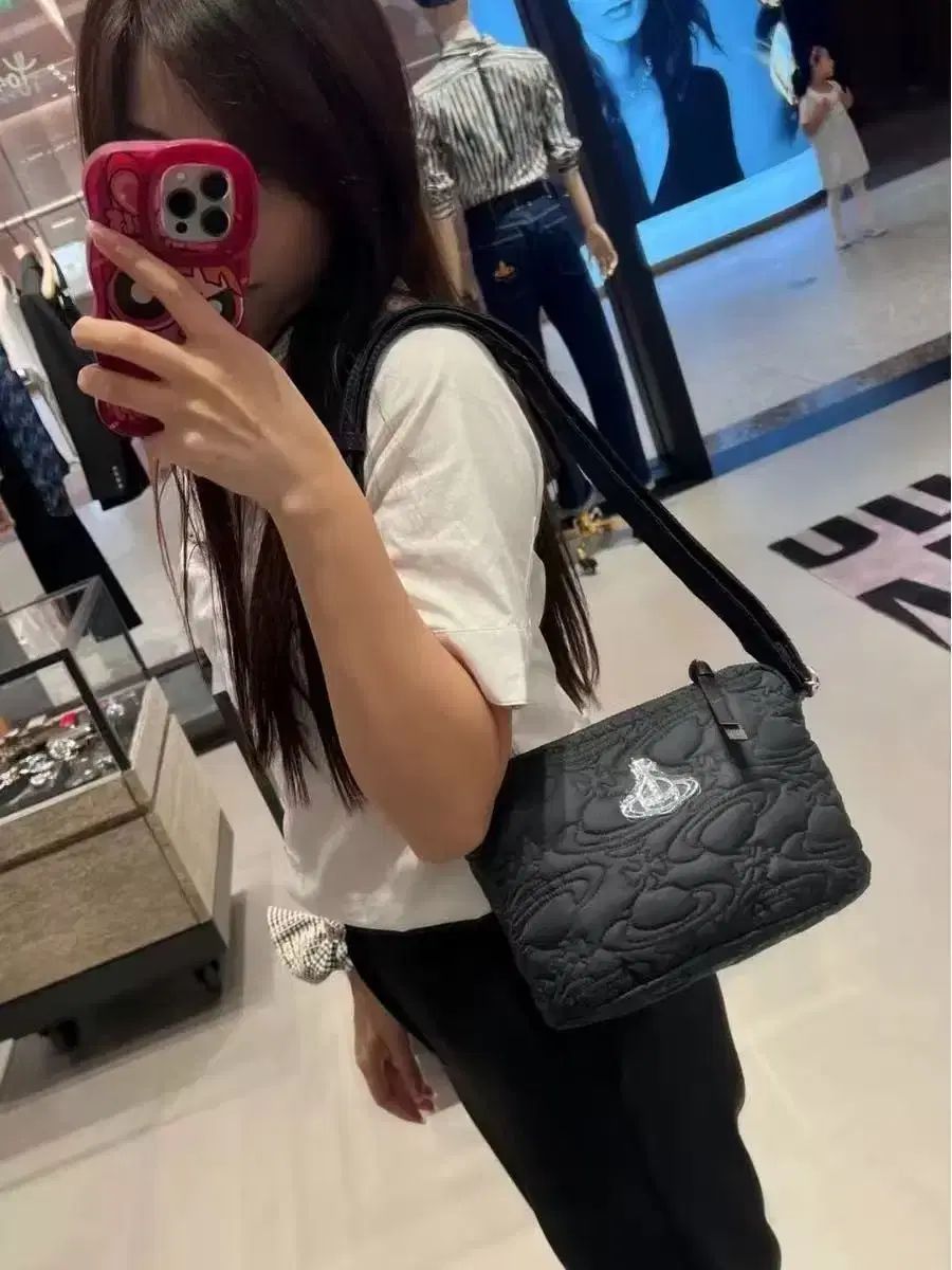 ヴィヴィアン ウエストウッド レディースショルダーバッグ キルティング素材 クロスバッグ