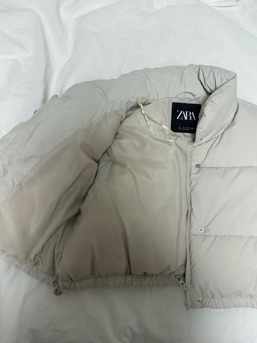  Zara ザラ ダウン ベスト アイボリー ベスト ジレ ベスト ジレ ビスチェ