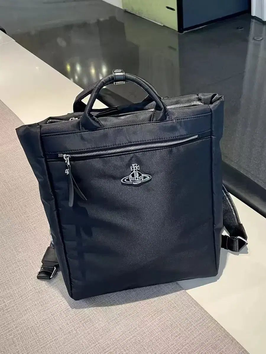 Vivienne Westwood ヴィヴィアン ウエストウッド レディース バックパック ナイロン素材 通勤 通学バッグ 大学生バック