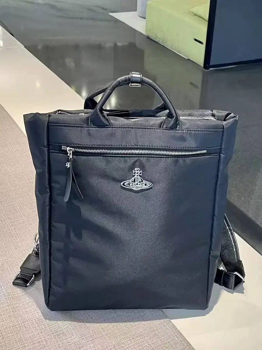 Vivienne Westwood ヴィヴィアン ウエストウッド レディース バックパック ナイロン素材 通勤 通学バッグ 大学生バック