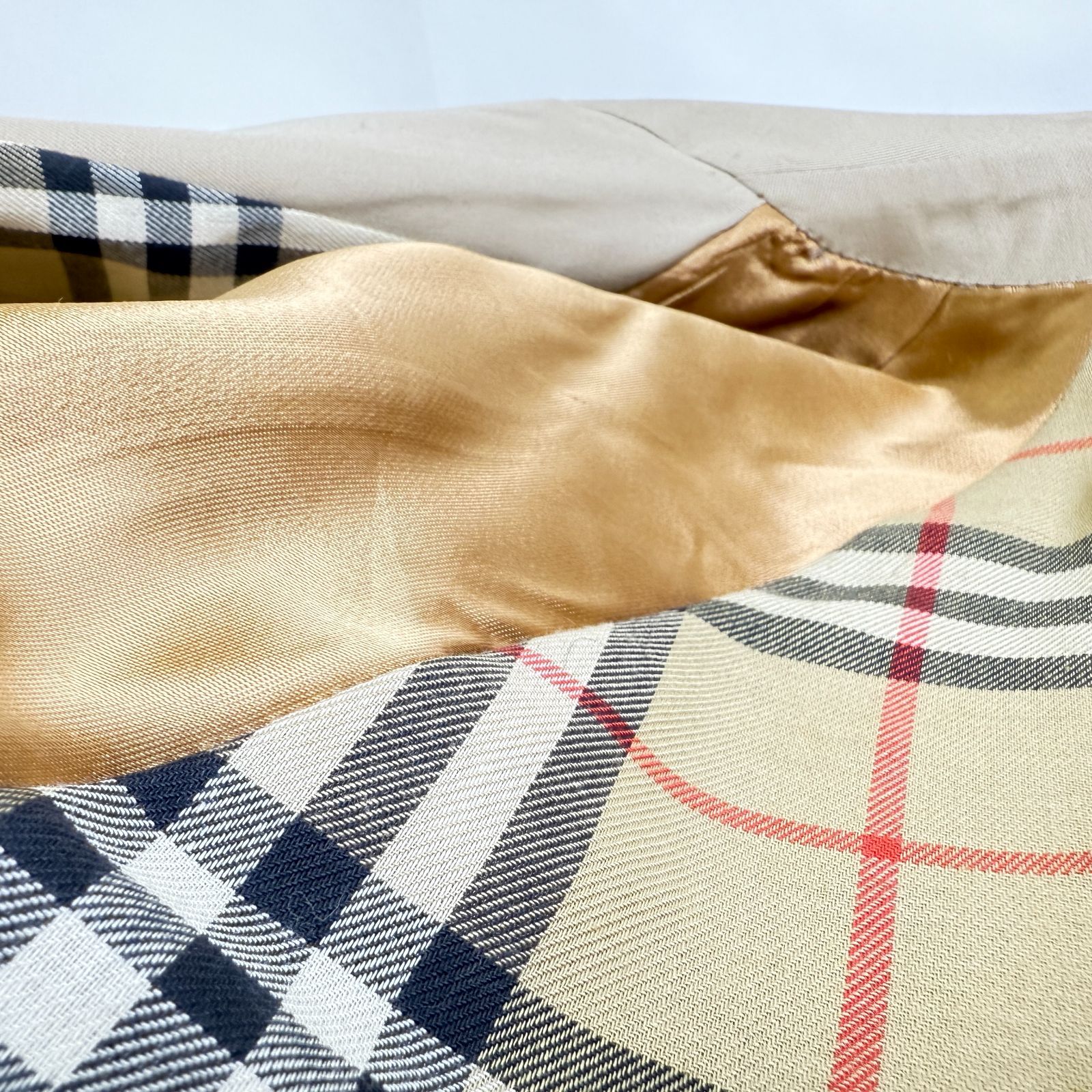 本物保証 BURBERRY