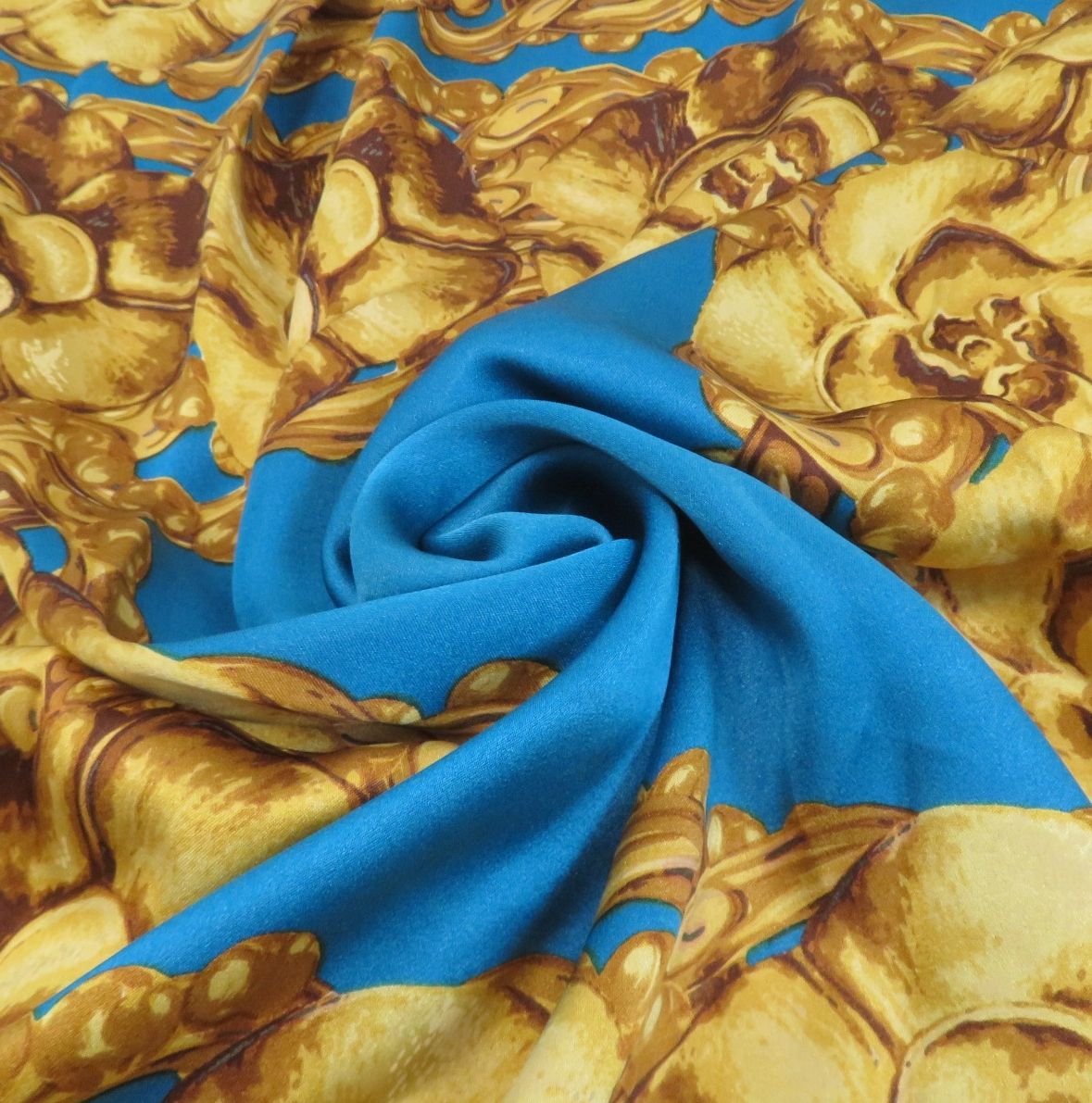 ブルーｘゴールド