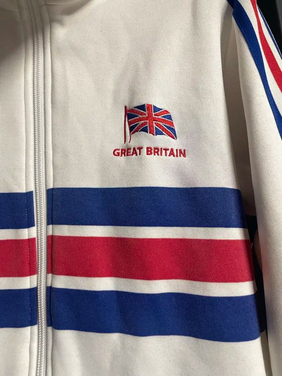 アディダス 新英国 ジャージ 설효림 ジャージ m 90-95 サイズ