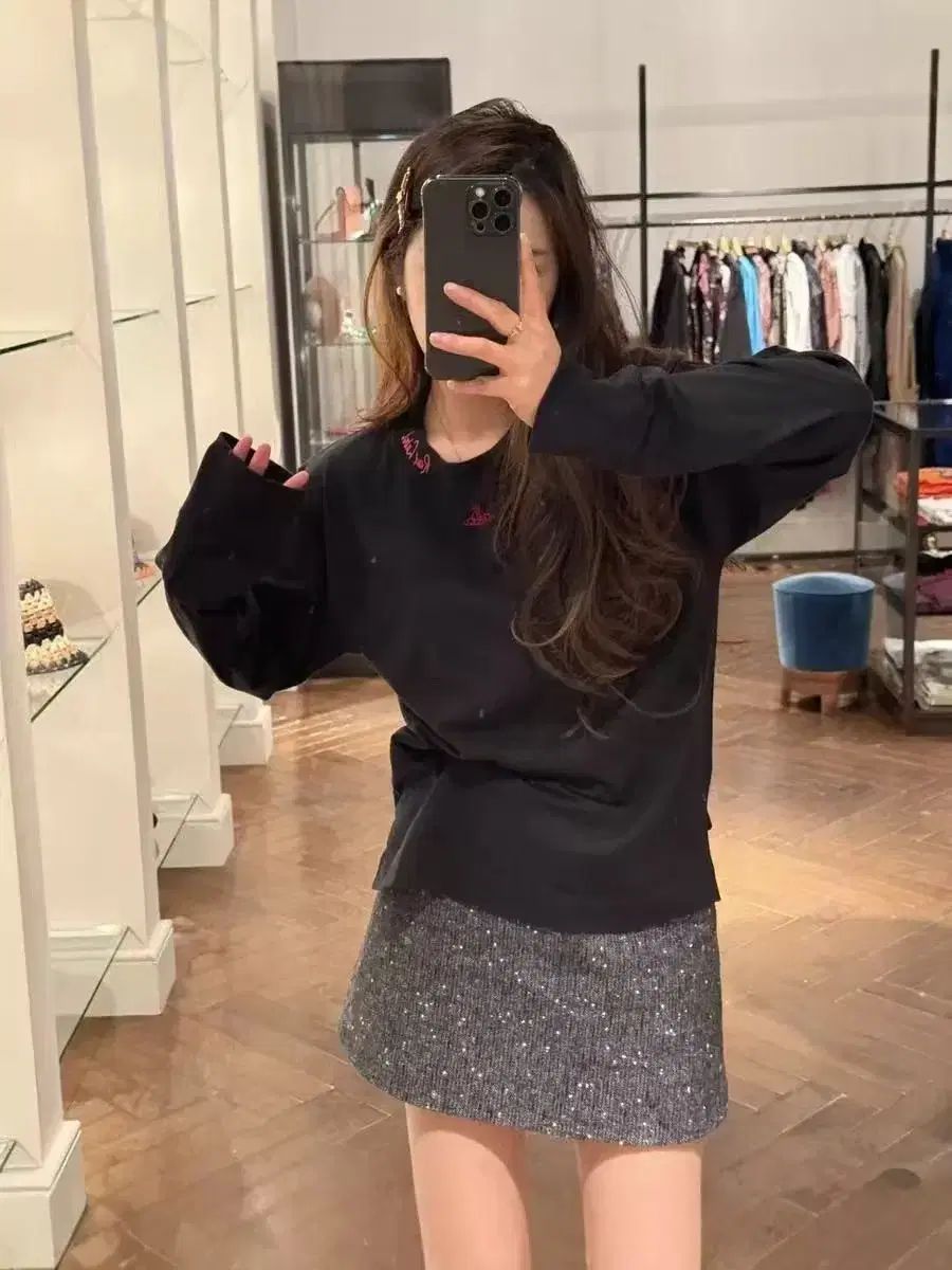  Vivienne Westwood ヴィヴィアン ウエストウッド レディース長袖Tシャツ 首部分POINT ポイント ロゴ VIVIEN 長袖 Tシャツ カットソー